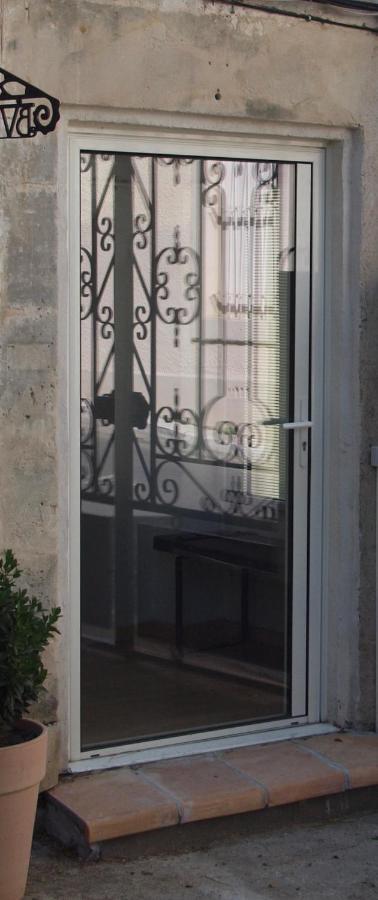 Ferienwohnung Le 26 Nîmes Exterior foto